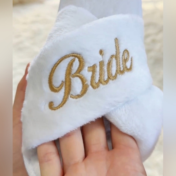 New, Bride slippers white gold embroidered womens one size fits most wedding - Picture 2 of 12